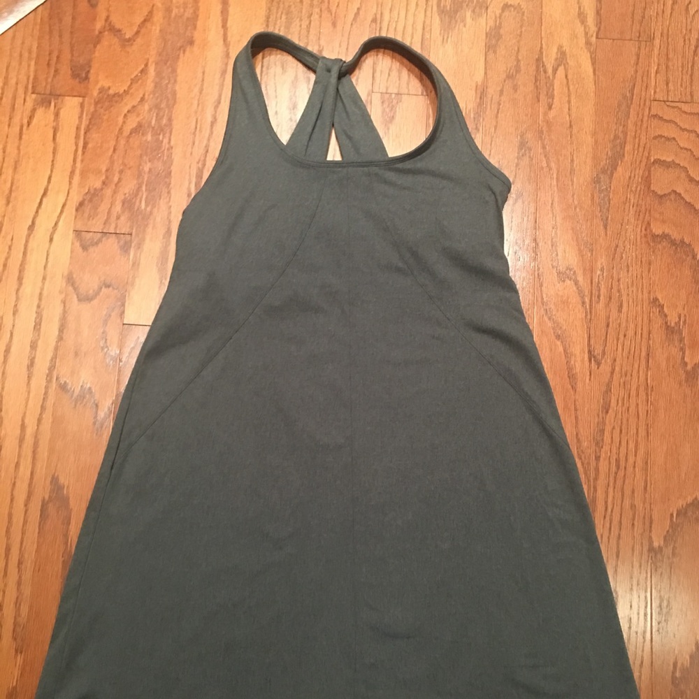 Lole grey dress w/ built in bra size Xl ✅